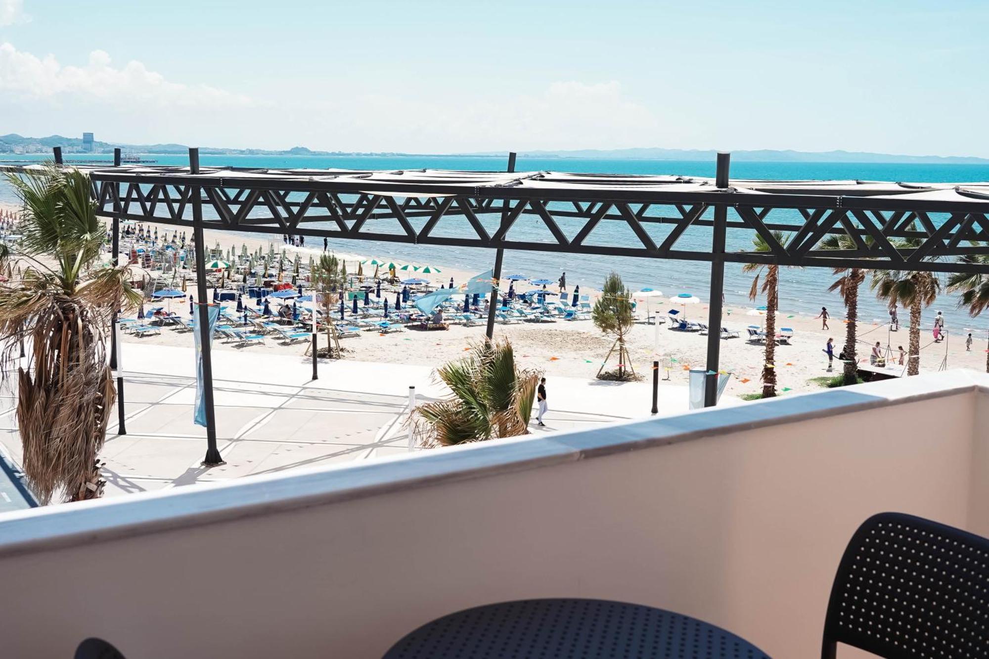Marina Rooms Durrës 외부 사진