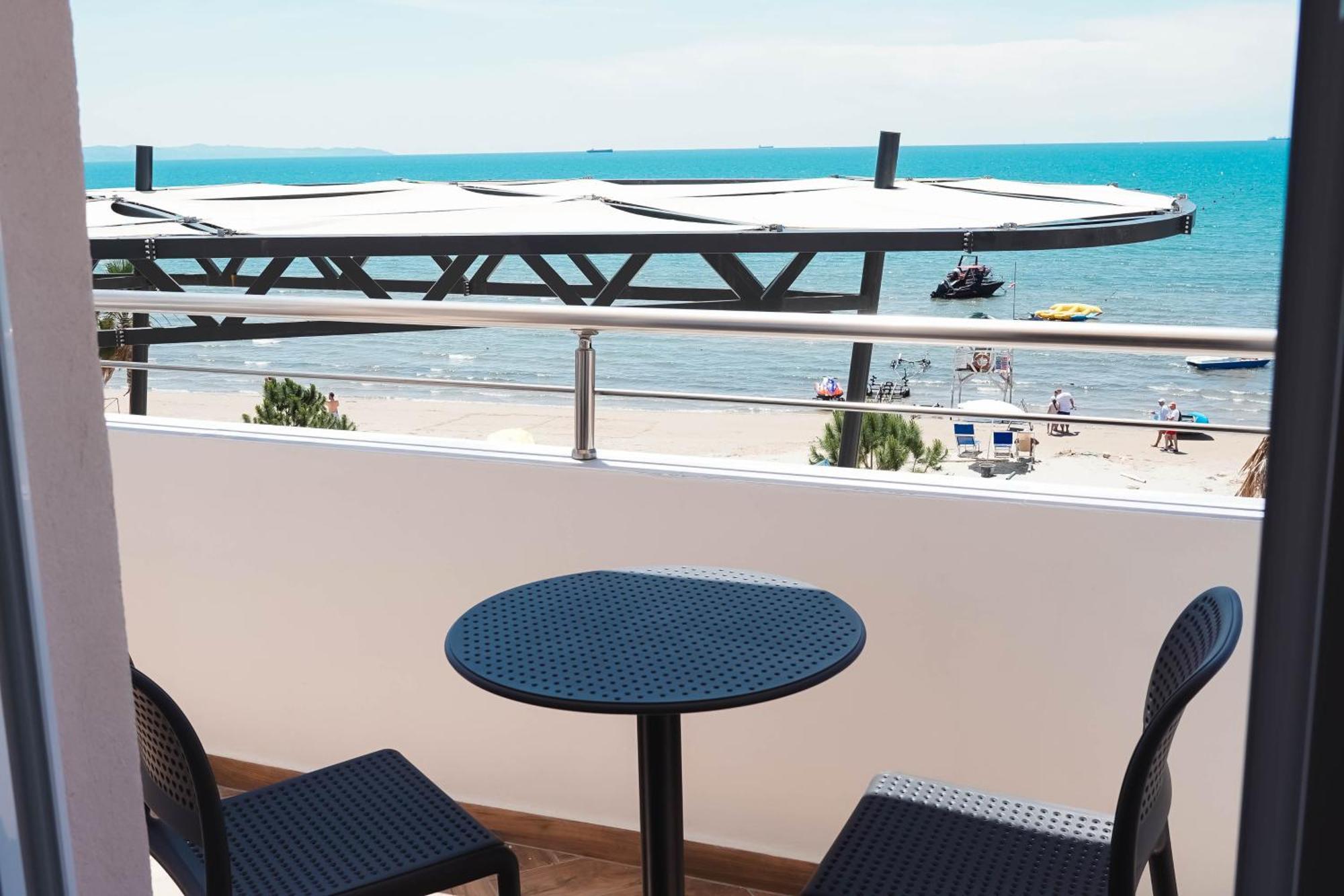 Marina Rooms Durrës 외부 사진