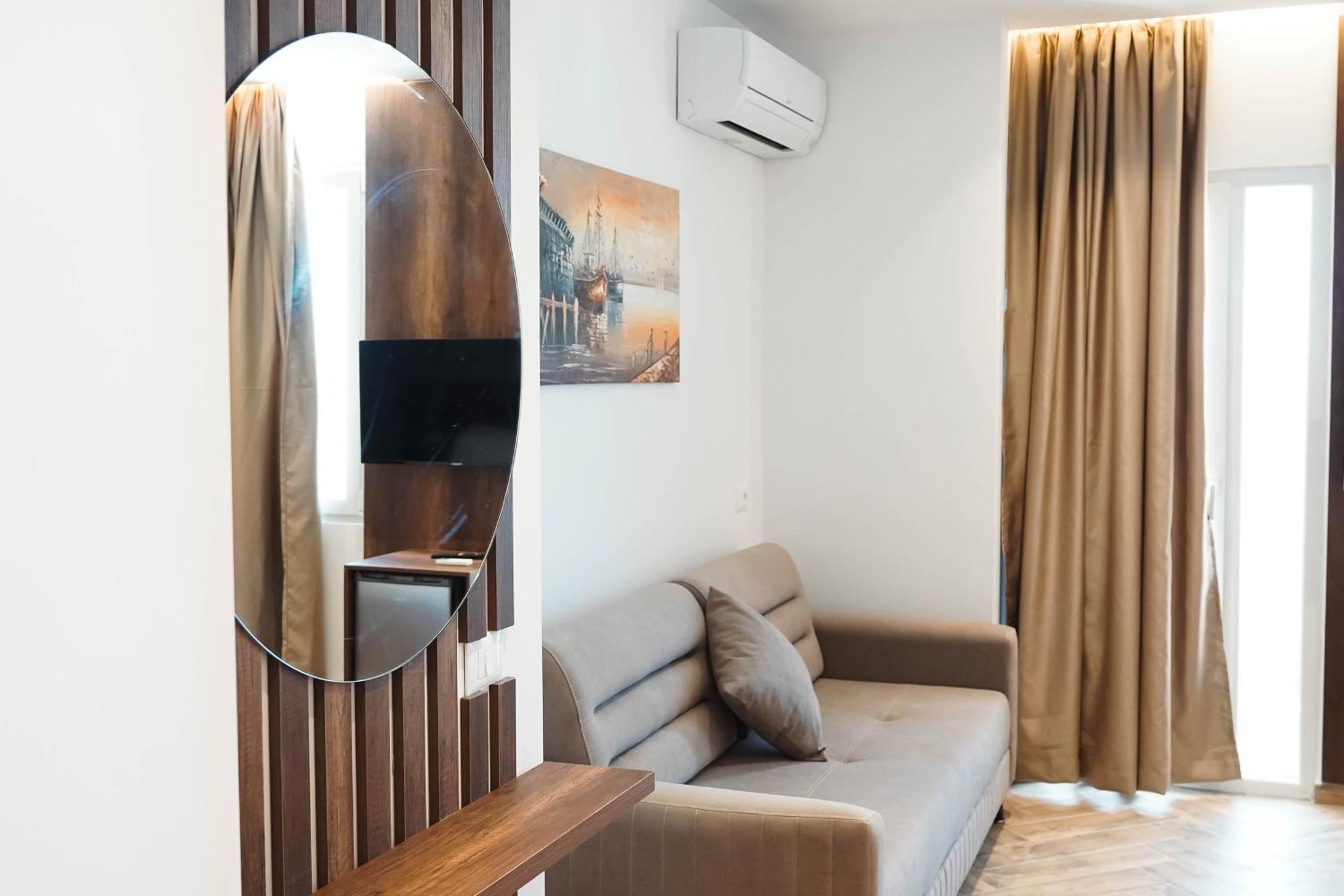 Marina Rooms Durrës 외부 사진