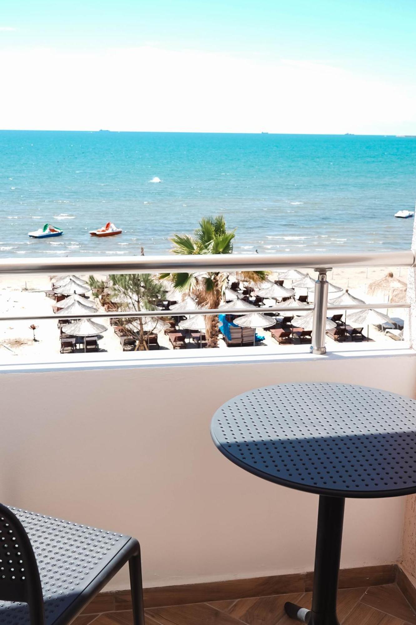 Marina Rooms Durrës 외부 사진