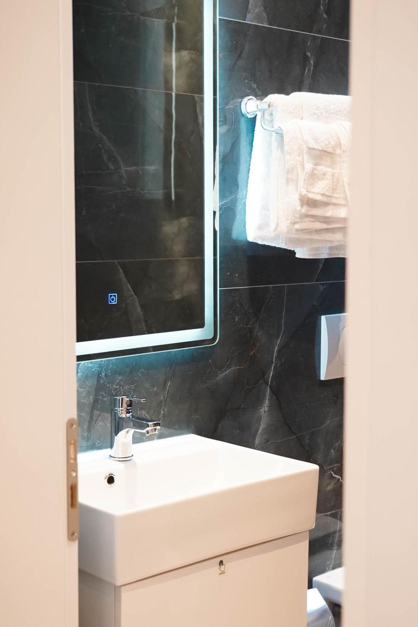 Marina Rooms Durrës 외부 사진