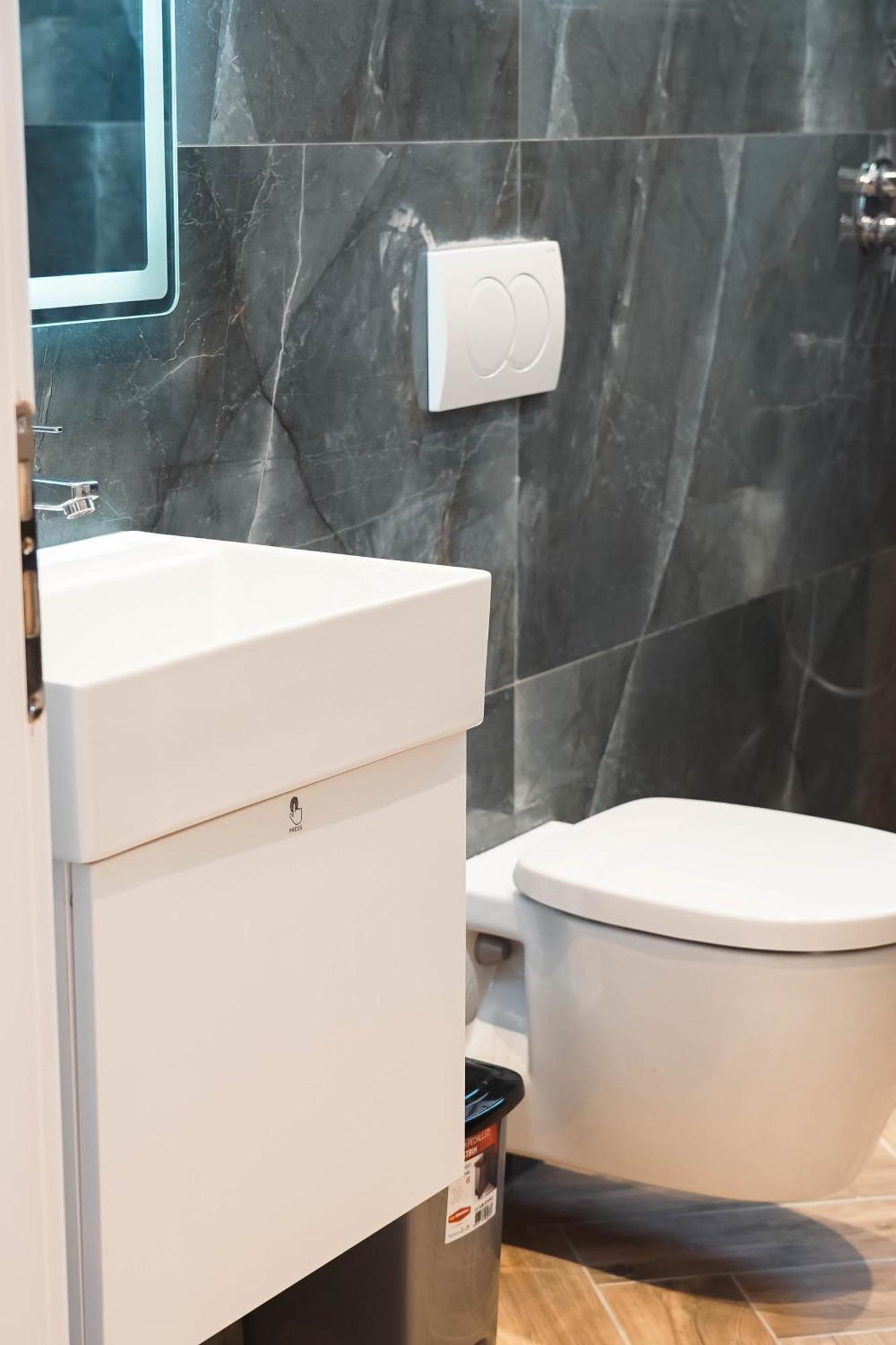 Marina Rooms Durrës 외부 사진